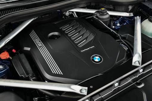 http://prportal.bmw.com.cn/UploadFile/images/02_%20%E5%85%A8%E6%96%B0BMW%20X5%E7%9B%B4%E5%88%976%E7%BC%B8%E6%B1%BD%E6%B2%B9%E5%8F%91%E5%8A%A8%E6%9C%BA.jpg