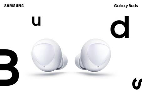 S10/ɴ豸/Galaxy_Buds_key_visuals/06_GalaxyBuds_Product_KV_White_WhiteBG_Single_2P.jpg