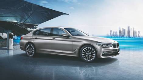 http://prportal.bmw.com.cn/UploadFile/images/1_2019%E6%AC%BE%E6%96%B0BMW%205%E7%B3%BB%E6%8F%92%E7%94%B5%E5%BC%8F%E6%B7%B7%E5%90%88%E5%8A%A8%E5%8A%9B%E5%85%88%E9%94%8B%E7%89%88.jpg