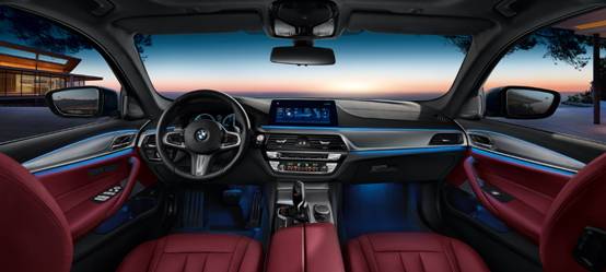 BMW 5系四门轿车的智能互联