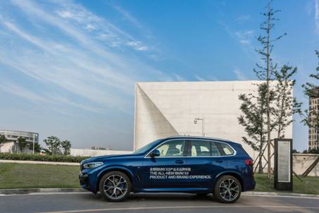 http://prportal.bmw.com.cn/UploadFile/images/03_%20%E5%85%A8%E6%96%B0BMW%20X5.jpg